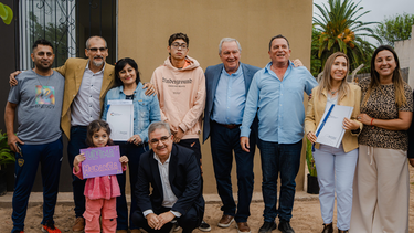 El Gobierno entregó nuevas viviendas en el Valle Central