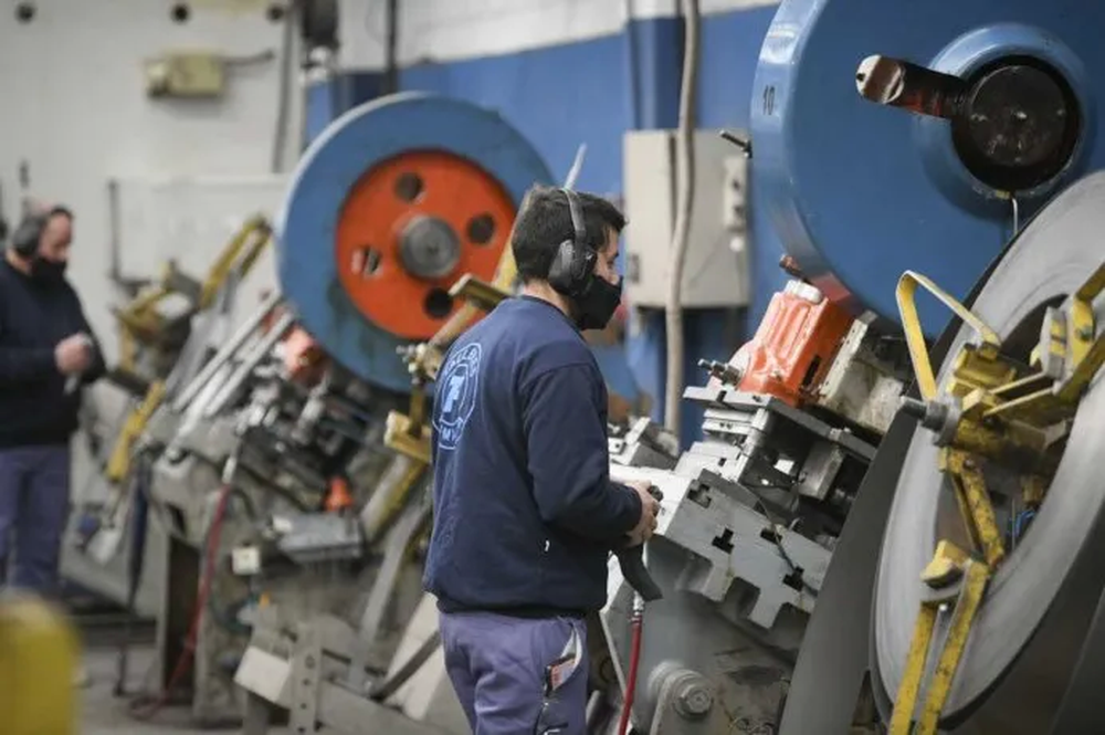 La industria creció más del 8%