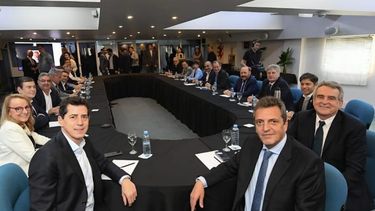 Cumbre. Gobernadores dialogaron sobre políticas públicas con los candidatos a la presidencia.&nbsp;