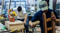 La producción de las pymes industriales cayó casi un 35%
