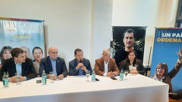 Conferencia. Los candidatos de Juntos por el cambio presentaron el proyecto en la legislatura.