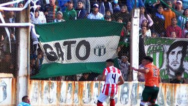 Un jugador subió la foto y un amigole dijo hace zoom....&nbsp;