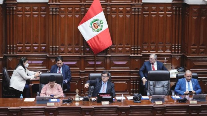 Perú: Castillo anunció la disolución del Congreso y convocó a elecciones