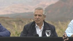 En Salta. Alberto Fernández hizo mención del ataque que sufrió el supermercado de la familia Roccuzzo