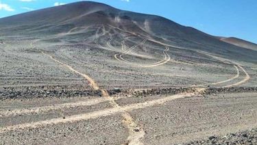 dano: las huellas en el volcan carlucci pueden demorar 100 anos en borrarse
