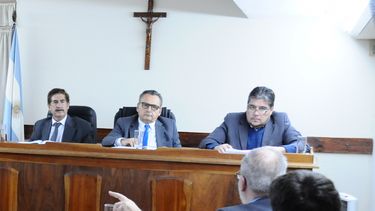 Acusado de raptar y ultrajar a adolescente, en silencio