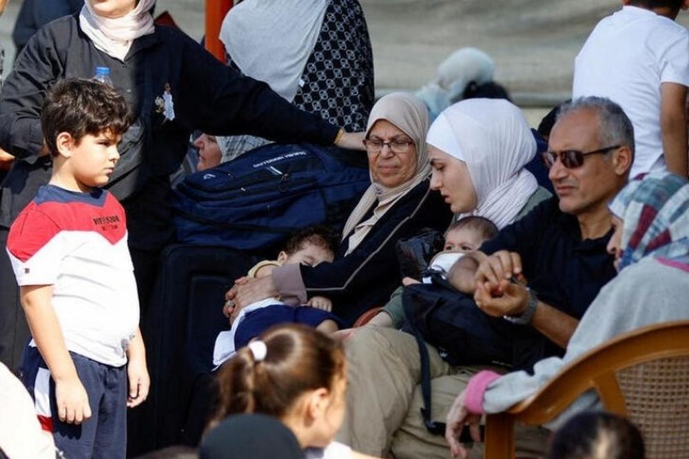 Palestinos huyen del norte de Gaza