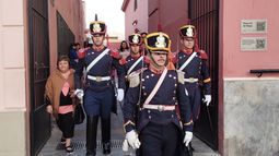 Granaderos le tributaron honores a la Virgen del Valle