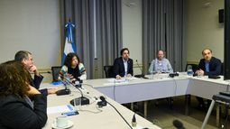 Trotta anunciará el regreso a clases de chicos del último año de primaria y secundaria