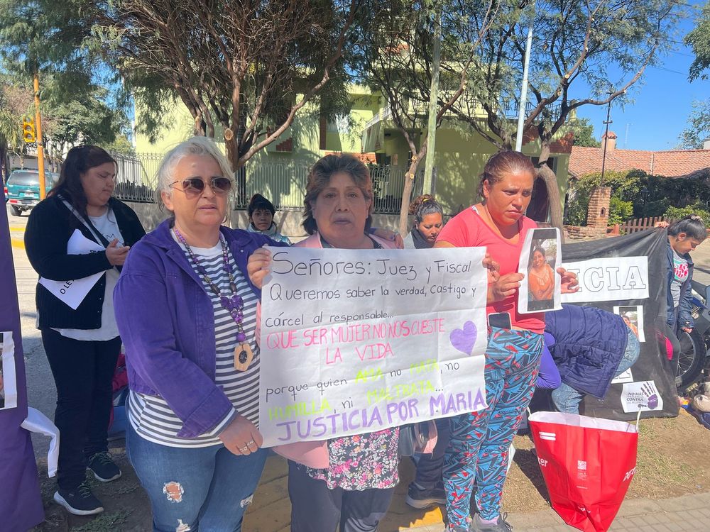 Pedido. Familiares de María del Valle Marcial piden justicia y que se esclarezca el hecho.