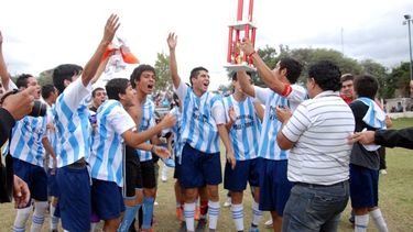 la carrera campeon del ascenso