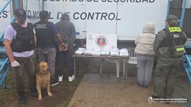 secuestran 13 kilos de droga y detienen a un policia en la vina
