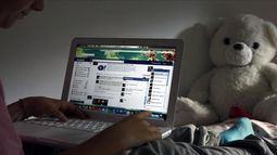 Citaron al acosador de una niña y le dieron una paliza