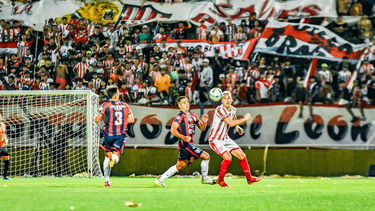 El León goleó a San Lorenzo en una noche para la historia.&nbsp;