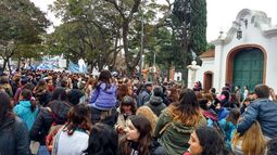 Dolor y bronca en el velatorio de las víctimas de la explosión