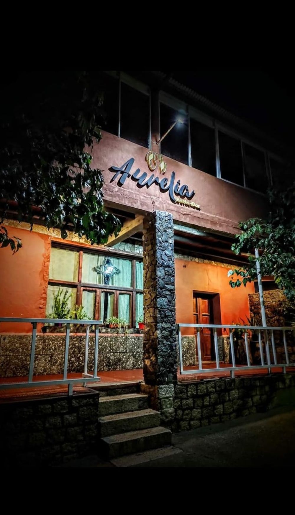 Aurelia Resto Bar en El Rodeo