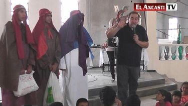 ?el padre contreras queria mostrar la realidad de los barrios marginales?