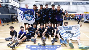 mutual banco de catamarca se corono campeon del mundialito de voley en cordoba