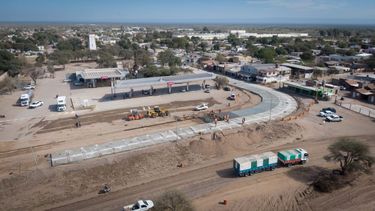 Jalil recorrió avances de obras en La Paz