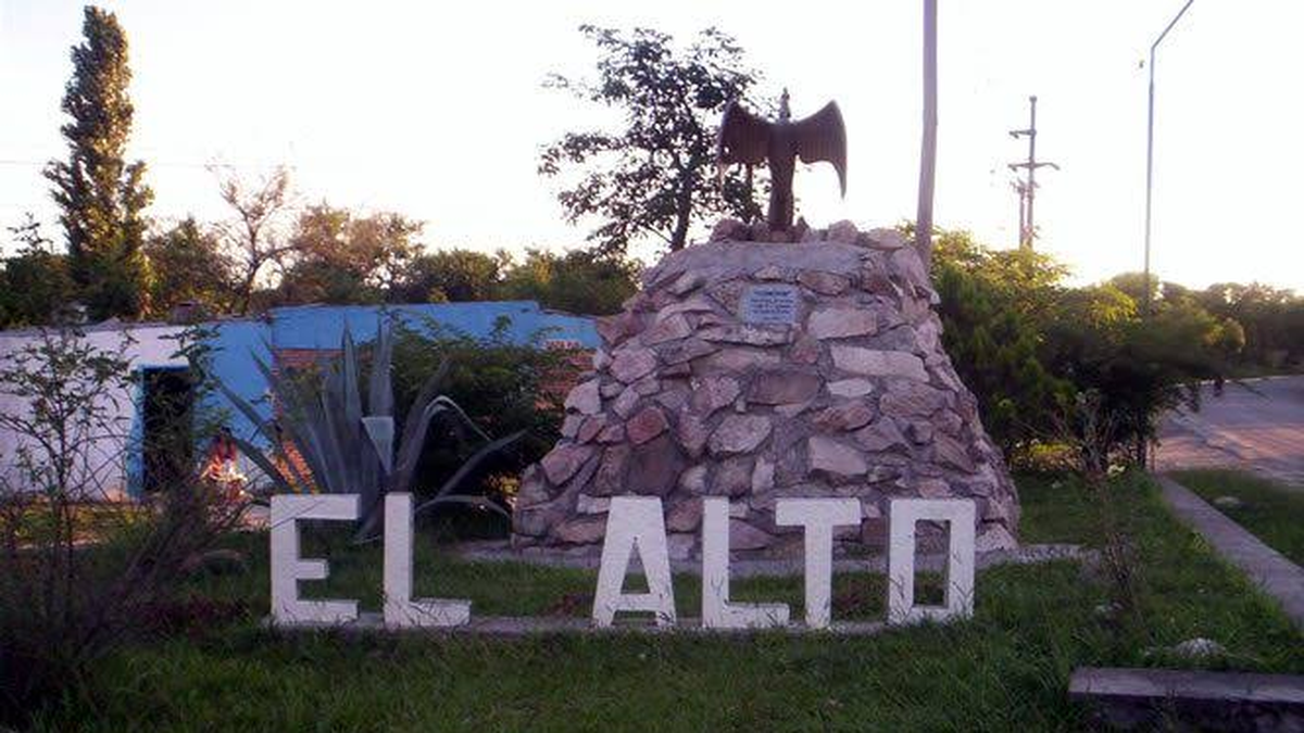 Vecinos de El Alto denuncian que se intenta avanzar con la charla informativa pese a la suspensión