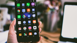Eliminan aranceles a la importación de celulares
