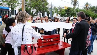 Se inauguró el primer “Banco Rojo” contra el femicidio
