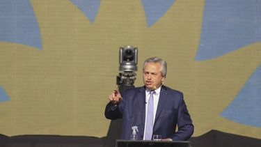 fernandez: el presidente que esta aca es el que eligio el pueblo