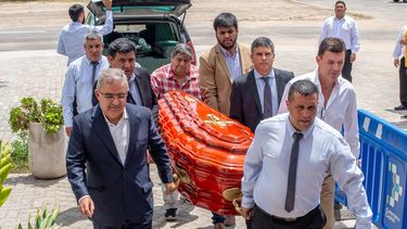 Los restos de Ramón Saadi son velados en casa de Gobierno