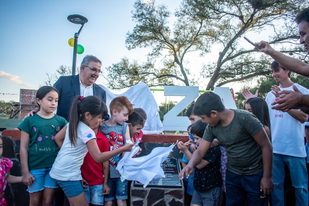 Más localidades del Este catamarqueño cuenta con nuevo asfaltado e inauguración de obras (6).jpg