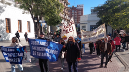 Como cada miércoles, los jubilados marcharon en el microcentro