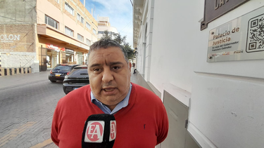el abogado pedro velez denuncio nuevamente al fiscal hugo costilla