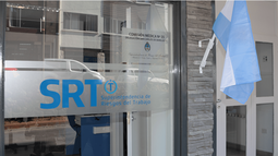 Cerraron más de 14.000 firmas en el último año y suman 25 consecutivos los meses de destrucción Cerraron más de 14.000 firmas en el último año y suman 25 consecutivos los meses de destrucción