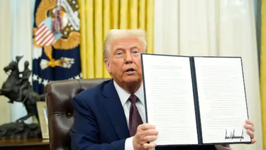 donald trump firmo un decreto para impedir el cambio de genero a menores de 19 anos