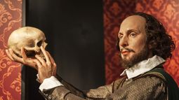 Hamlet. Ser o no ser libertario, boina o peluca: That is the question en el radicalismo catamarqueño.
