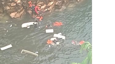 Rescate. En interior del lago