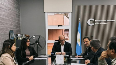 la provincia y mara firmaron acuerdos para fortalecer la infraestructura sanitaria y vial