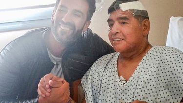 la obra social de maradona sugirio la rehabilitacion y dijo que no tenia el alta medica