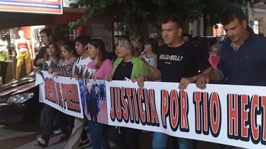 Belén: vecinos y amigos marcharon pidiendo justicia por Héctor Calderón