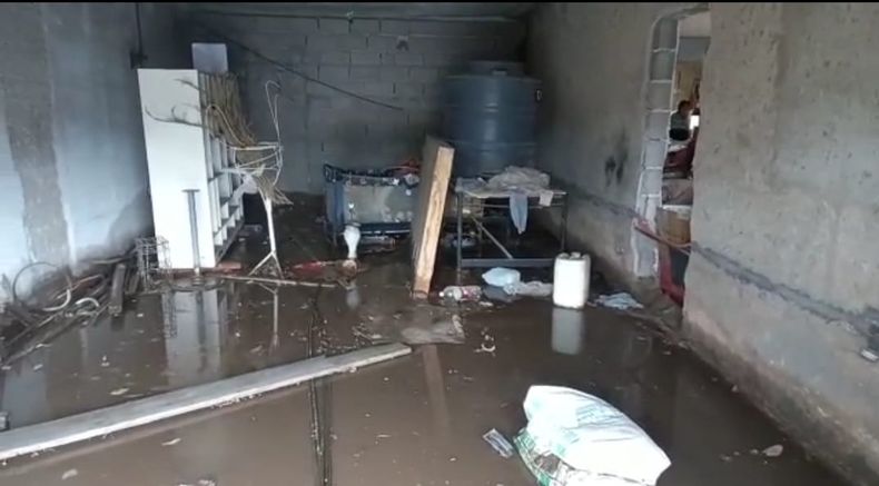 Varias familias tuvieron que ser asistidas por el temporal en Valle Viejo.&nbsp;