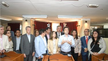 En trámite exprés, el FJV hizo ley la suspensión de las PASO