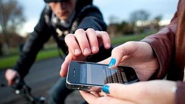 Alarmante: ocho de cada 10 argentinos sufrieron robo de celular