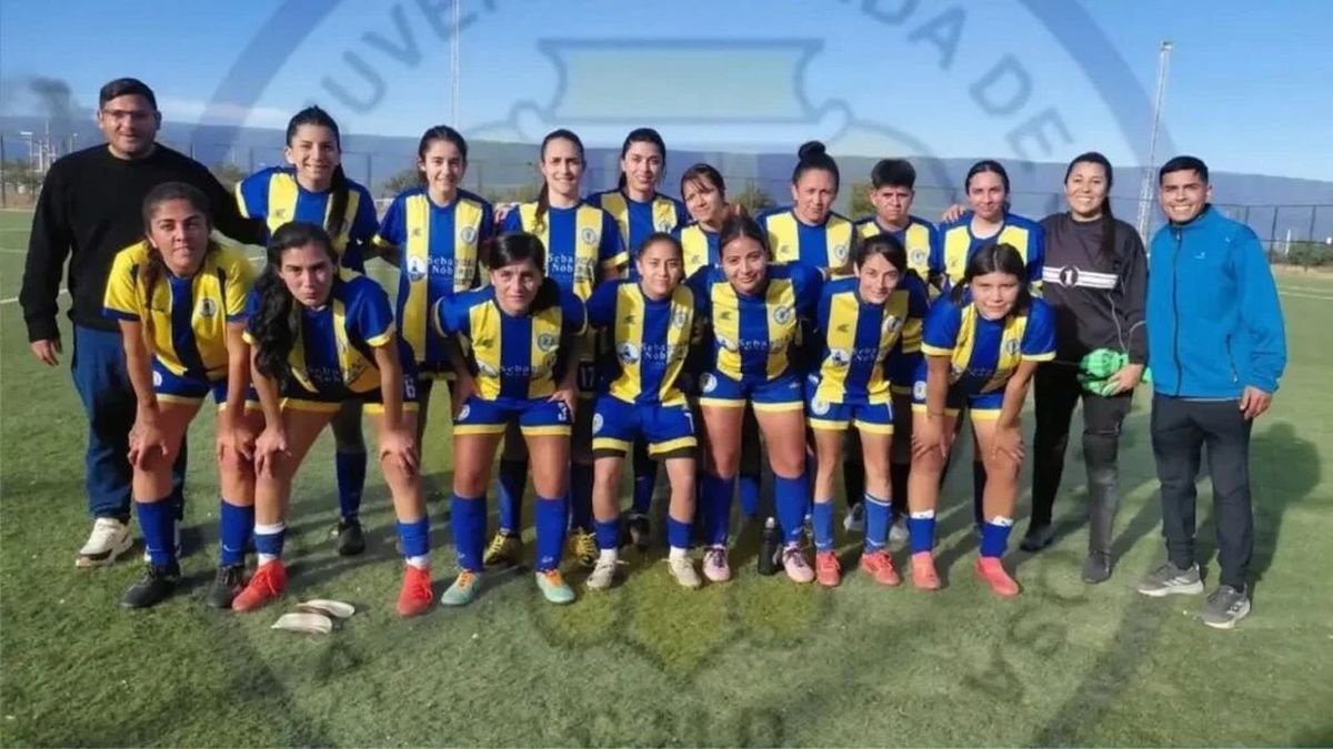 Tesorieri y Juventud Unida, por el Petit Torneo Femenino