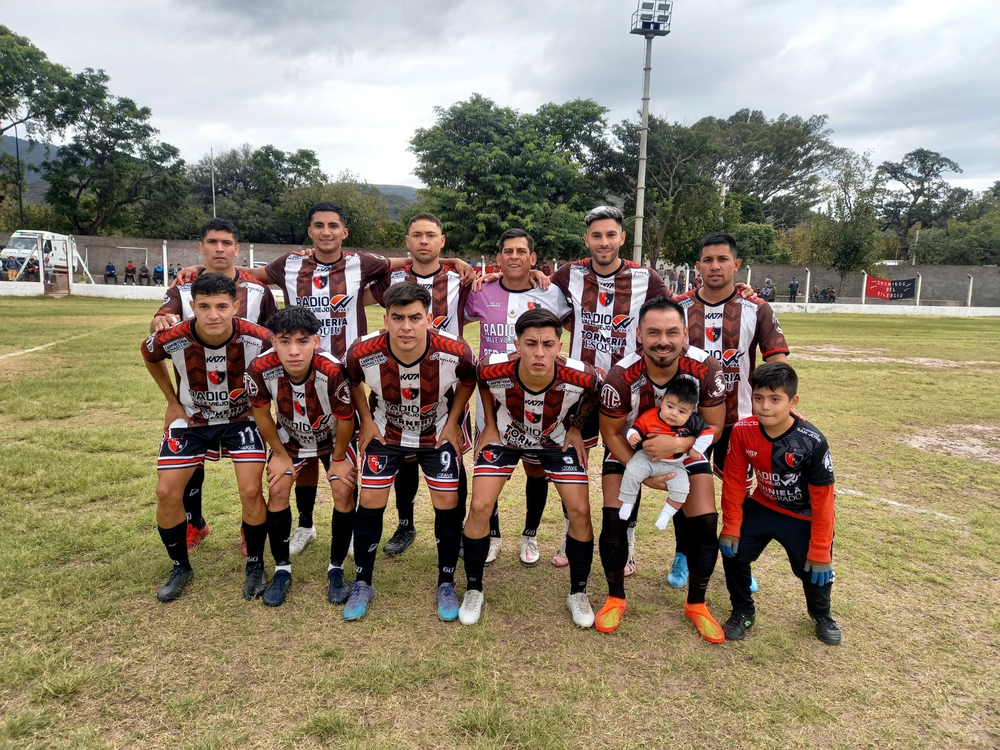 Defensores de Esquiú que goleó hoy