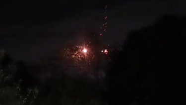 las lajas y balcozna sin luz debido a una falla electrica: las intensas lluvias dificultan el trabajo