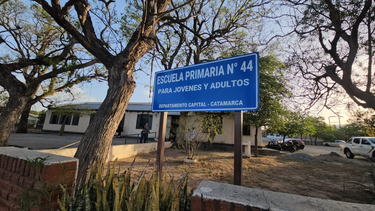 robaron cables y vandalizaron una escuela: suspendieron las clases por riesgo electrico
