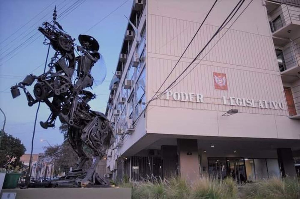 Proponen controles obligatorios de consumo de sustancias para funcionarios en Catamarca