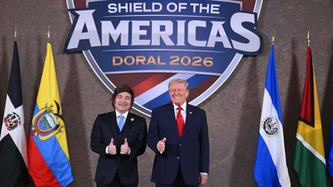 milei se reunio con trump en la cumbre escudo de las americas