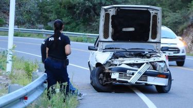 Falleció el hombre que volcó en su camioneta el sábado en la ruta nacional 38