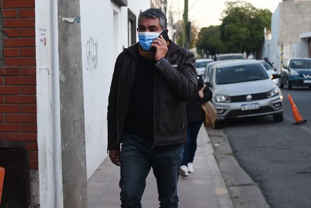 Polémica. En torno a Guaraz.