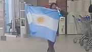 Norma. Celebró los triunfos de la Selección, en una distribuidora.